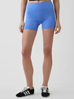 4" GapFit Smooth Bike Shorts