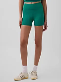 4" GapFit Smooth Bike Shorts