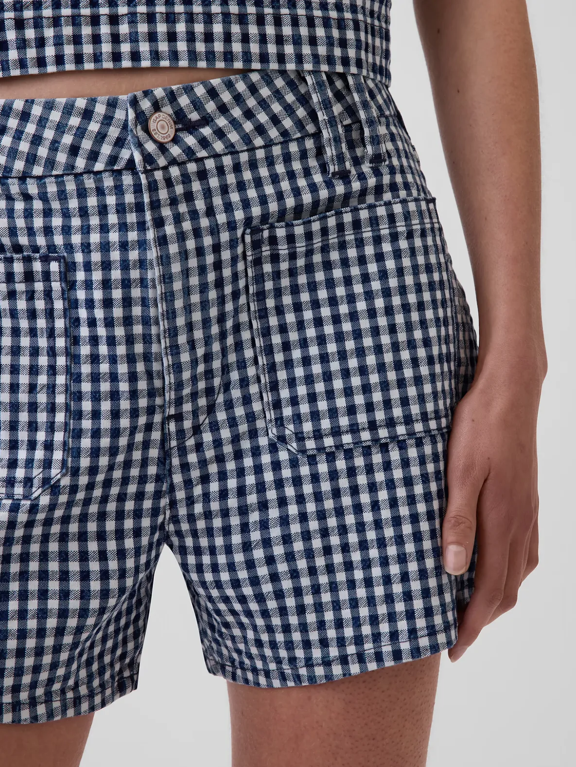 3.5" High Rise Gingham Relaxed Straight Denim Shorts