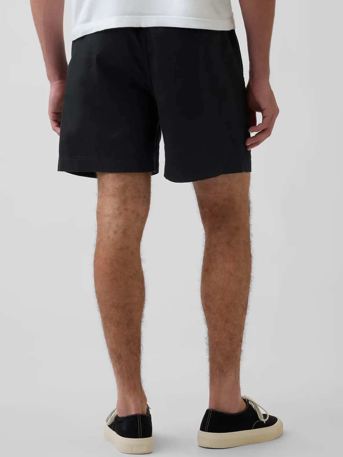 5.5" Linen-Blend Relaxed Shorts