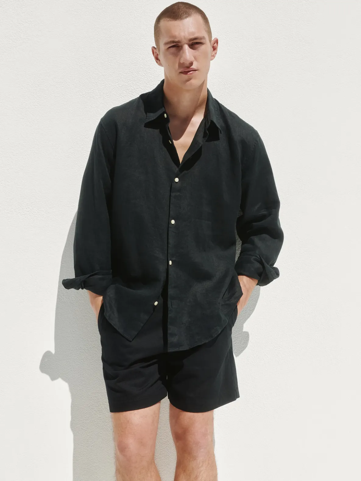 5.5" Linen-Blend Relaxed Shorts