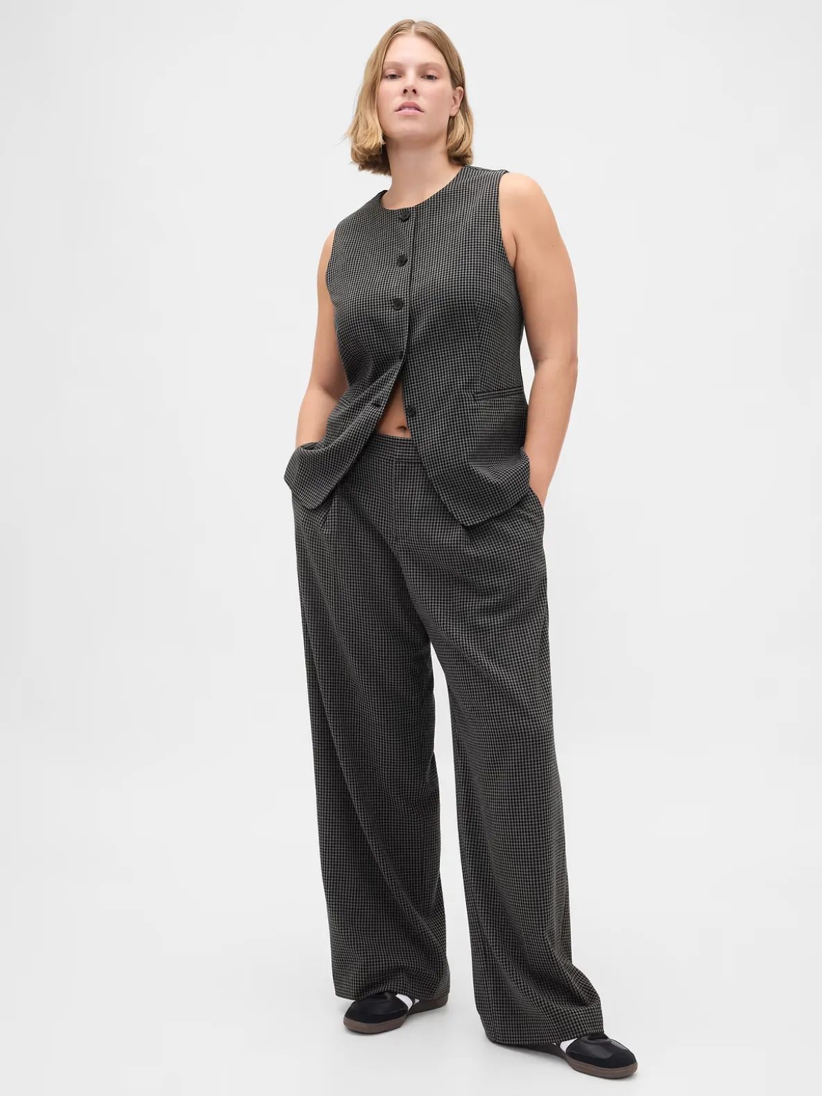 365 Low Rise Brushed Twill Pleated Trousers