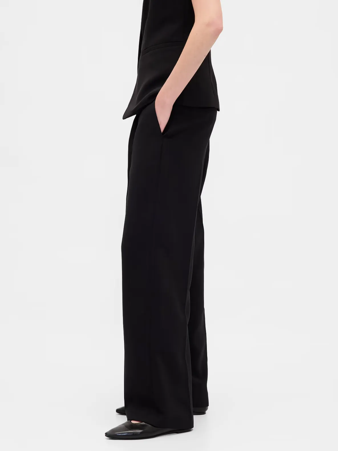 365 Low Rise Pleated Wide-Leg Trousers