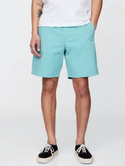 8" Modern Shorts