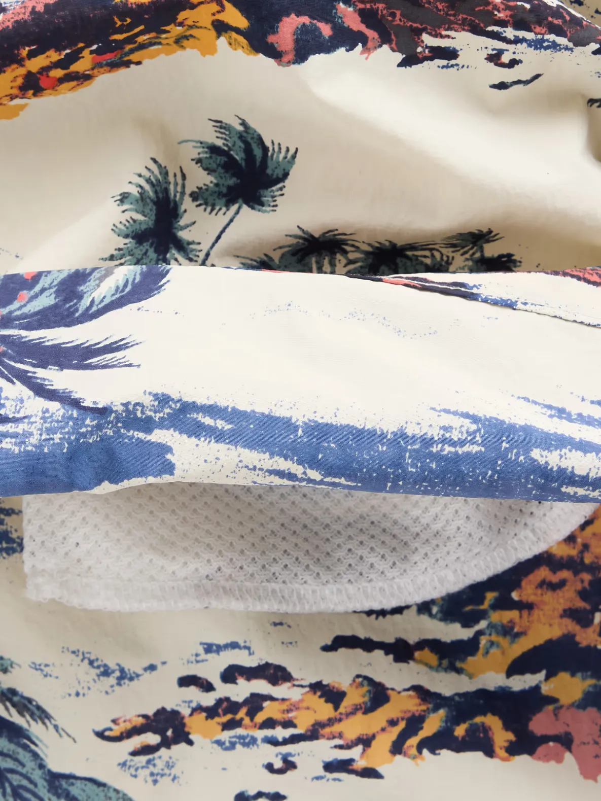 6" Relaxed Swim Trunks