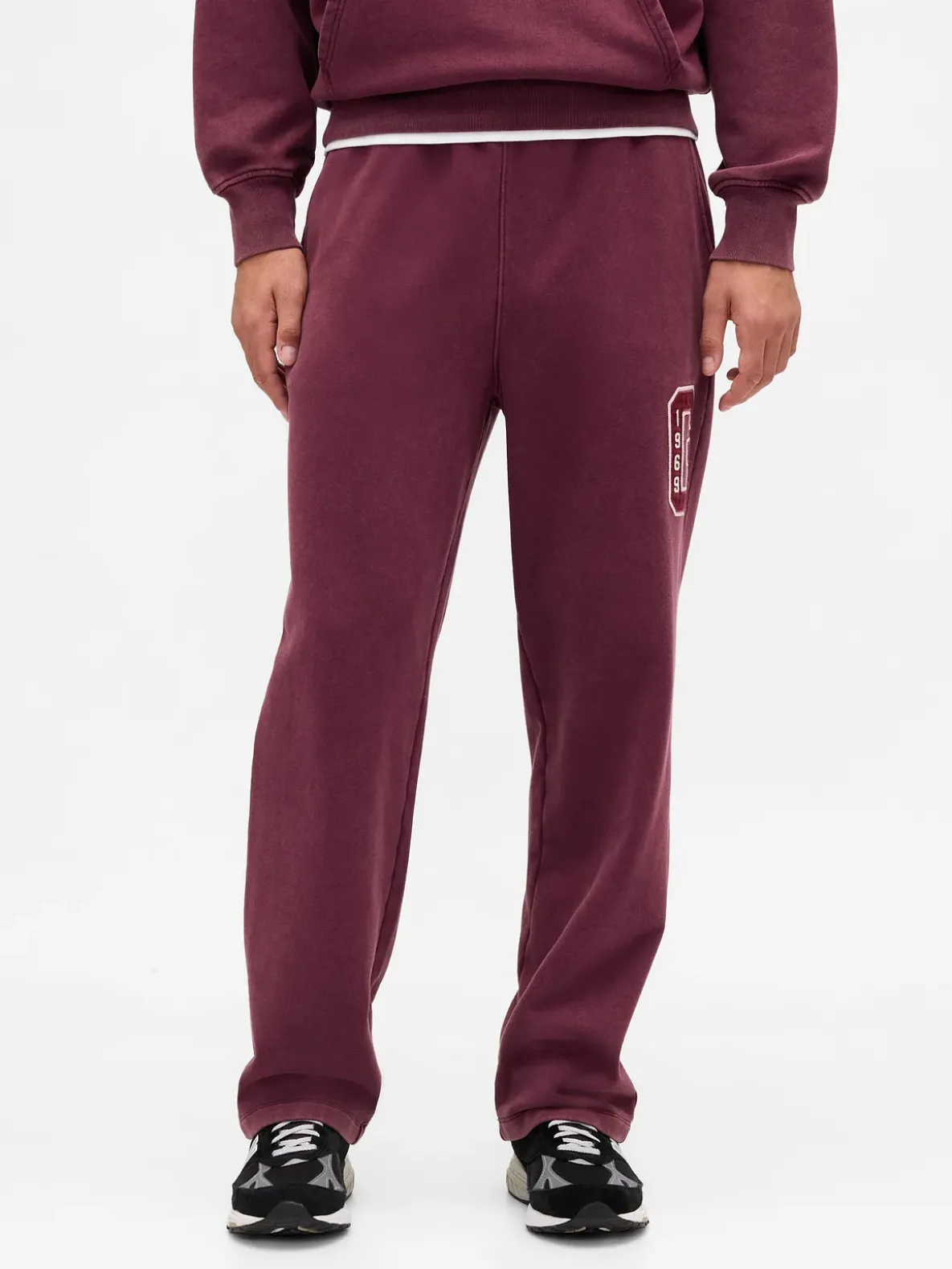 Adult Heavyweight Relaxed Logo Sweatpants