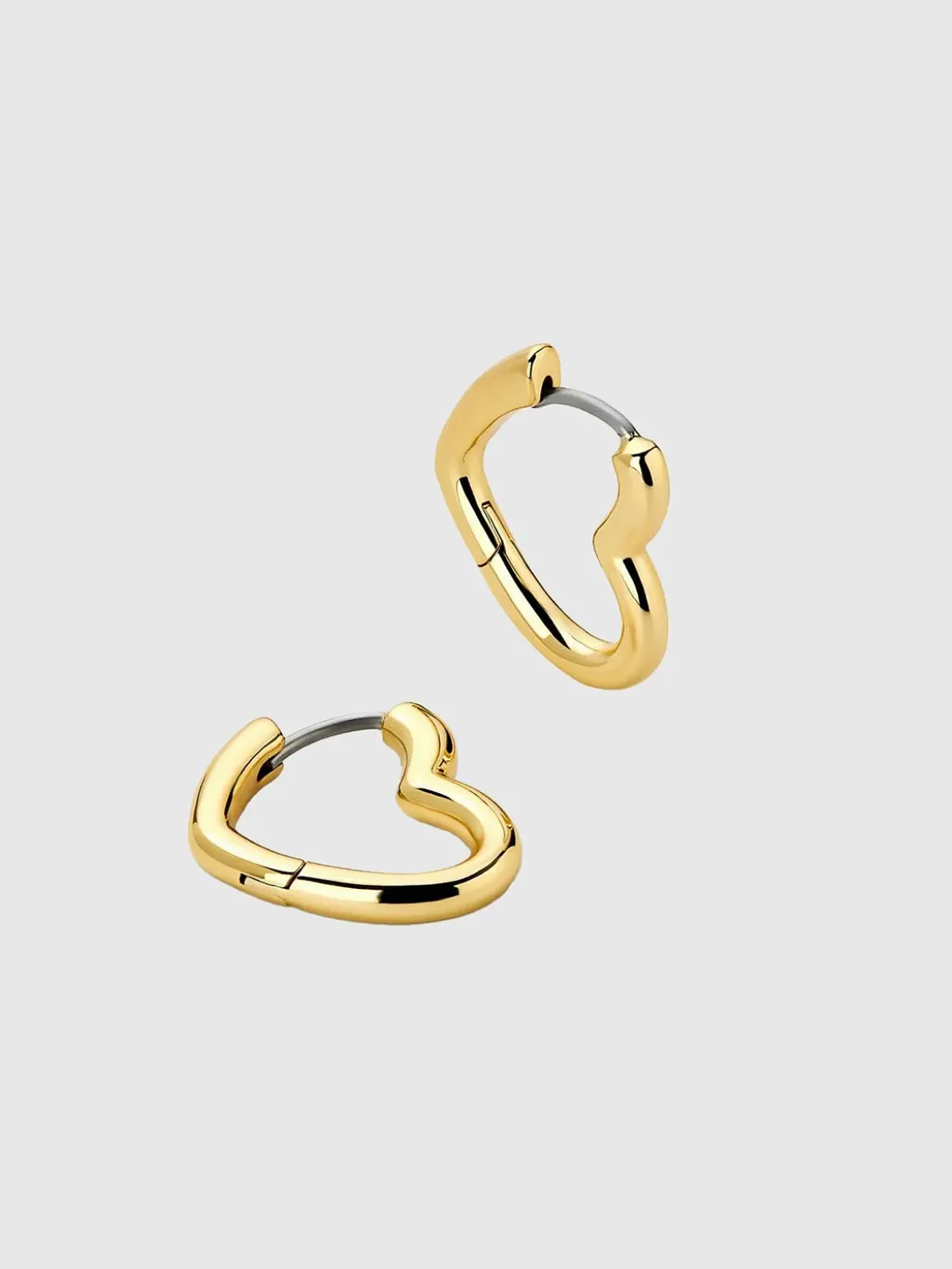 Ana Luisa Daryl Heart Earrings