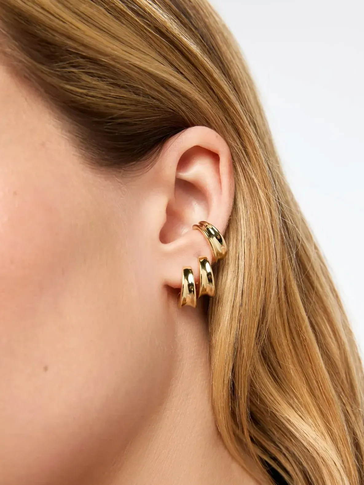 Ana Luisa Wade Mini Huggie Hoop Earrings