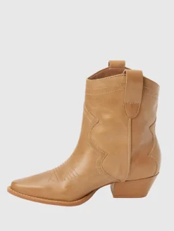 Arlo Ankle Boot