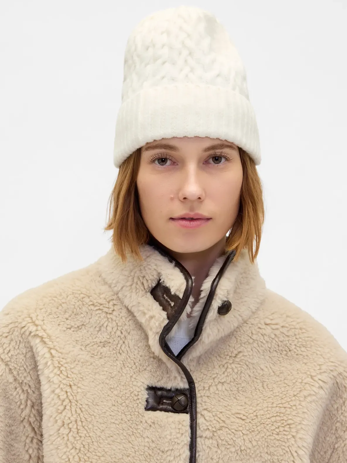 CashSoft Cable-Knit Beanie