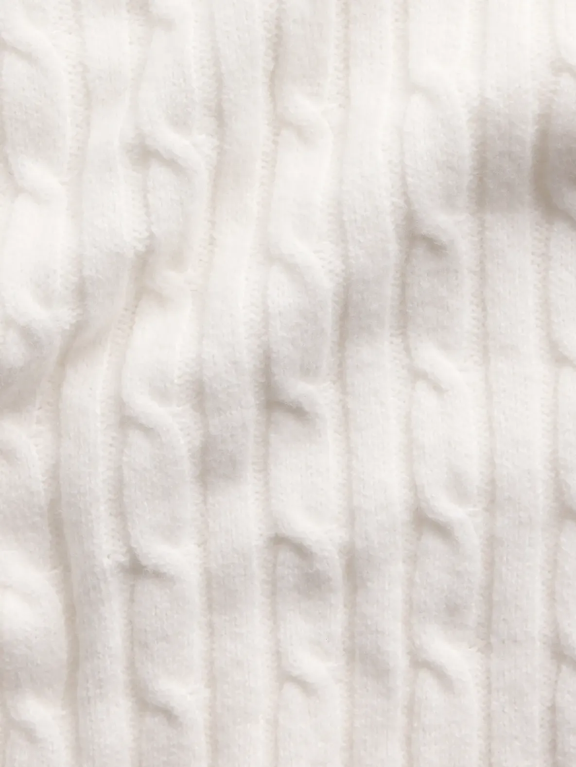 CashSoft Oversized Cable-Knit Sweater