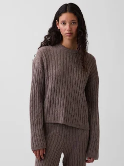 CashSoft Oversized Cable-Knit Sweater