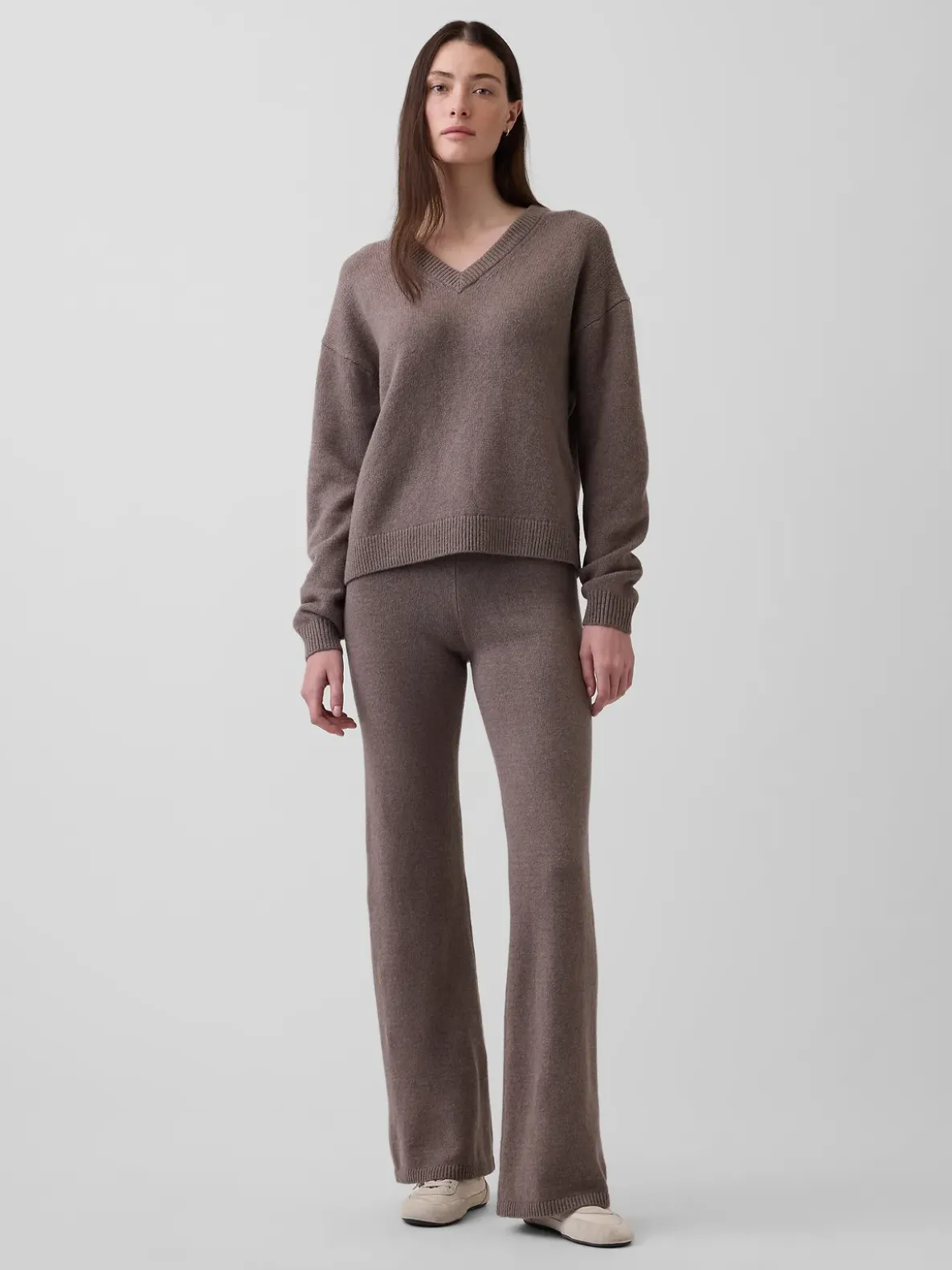 CashSoft Oversized V-Neck Sweater