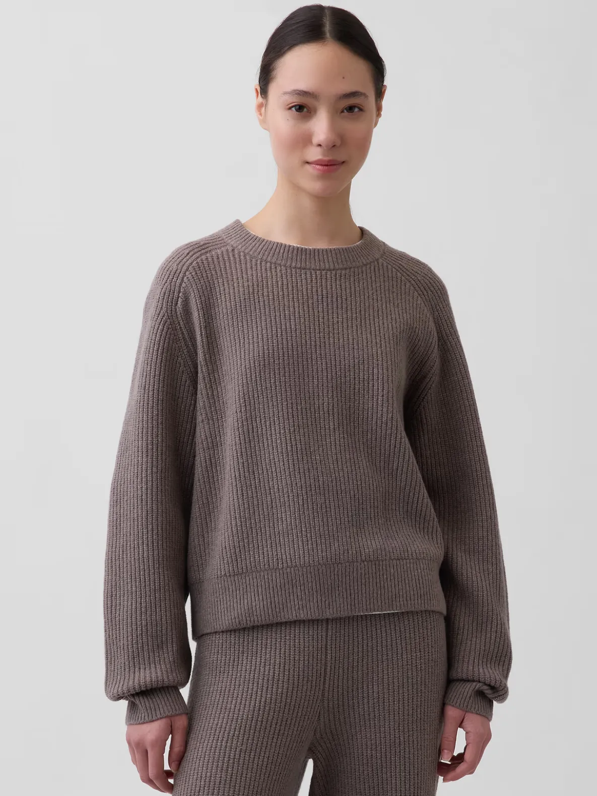 CashSoft Relaxed Shaker-Stitch Sweater