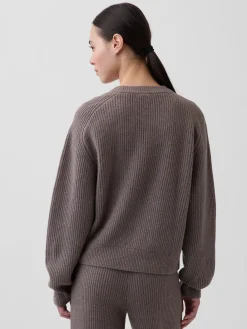 CashSoft Relaxed Shaker-Stitch Sweater
