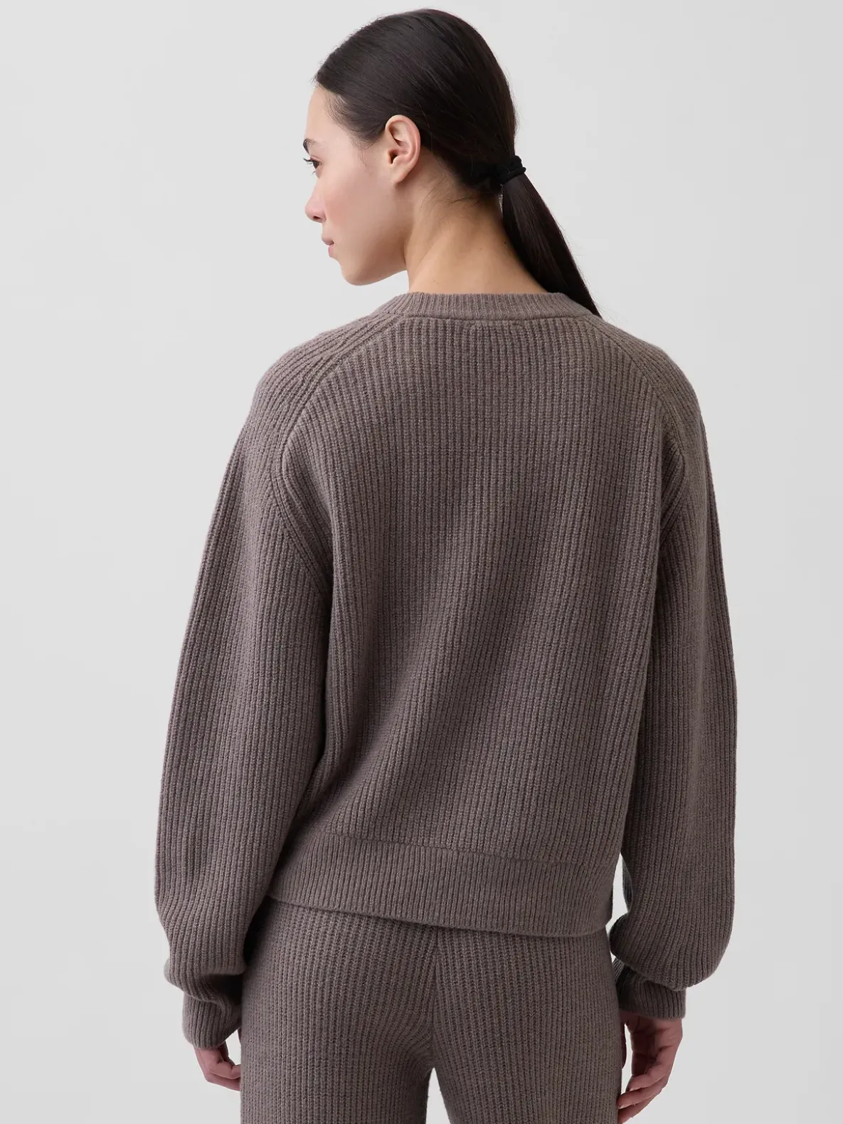 CashSoft Relaxed Shaker-Stitch Sweater