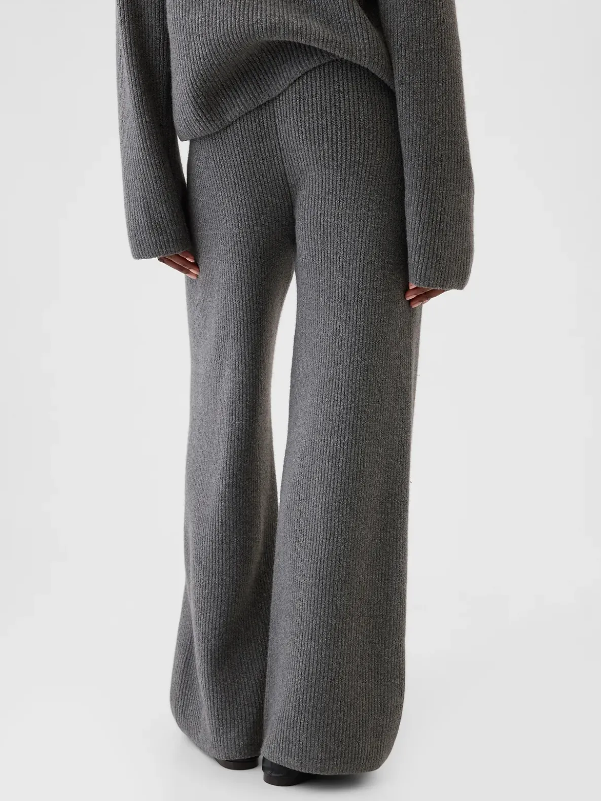 CashSoft Shaker-Stitch Sweater Pants