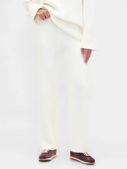 CashSoft Shaker-Stitch Sweater Pants