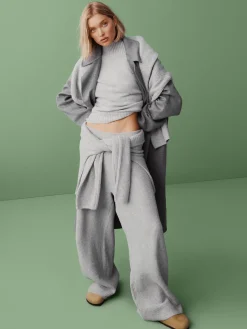 CashSoft Shaker-Stitch Sweater Pants