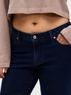 Curvy Low Rise Long & Lean Jeans