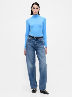 Featherweight Turtleneck