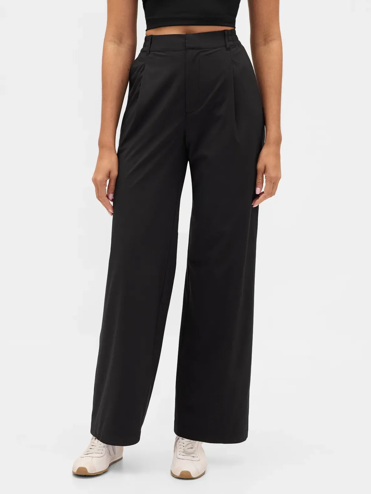 GapFit High Rise Runaround Relaxed Trouser