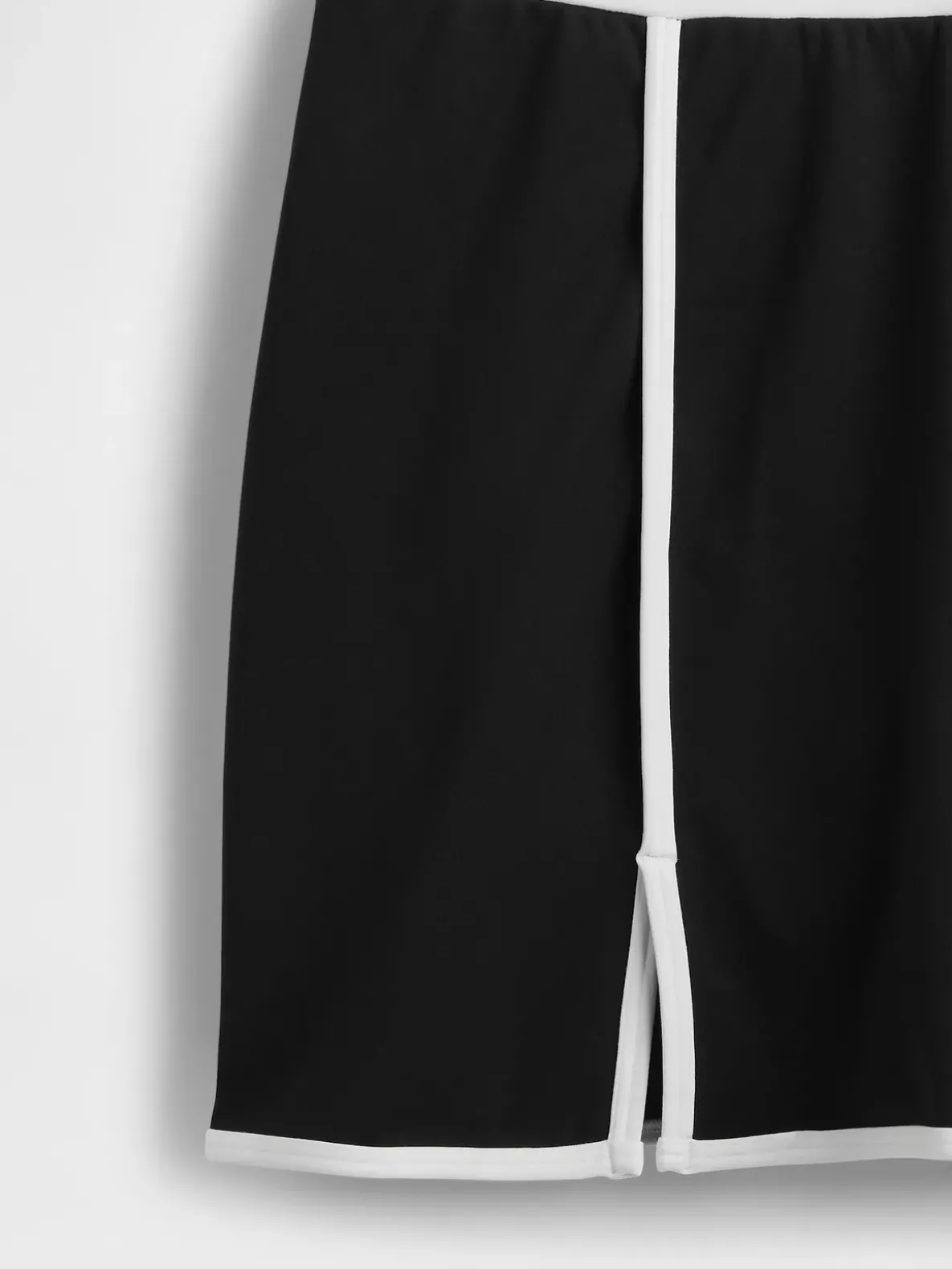 GapFit Power Exercise Skort
