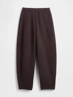 GapFit Quilted Jacquard Barrel Pants