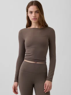GapFit Smooth Boatneck T-Shirt