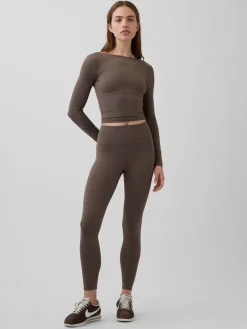 GapFit Smooth Boatneck T-Shirt