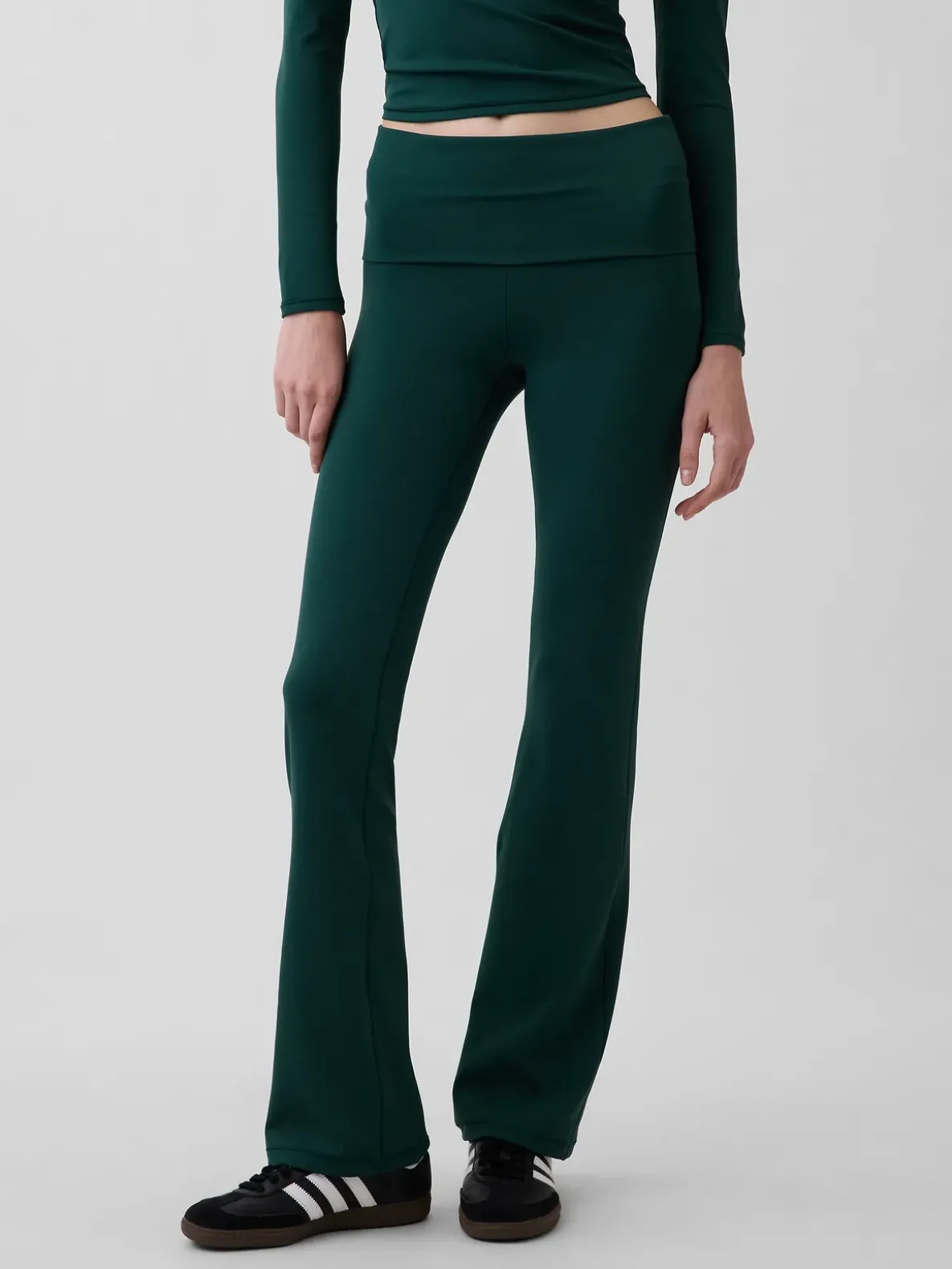 GapFit Smooth Foldover Mini Flare Leggings
