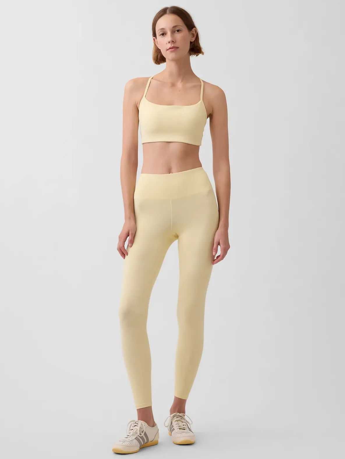 GapFit Smooth Racerback Sports Bra