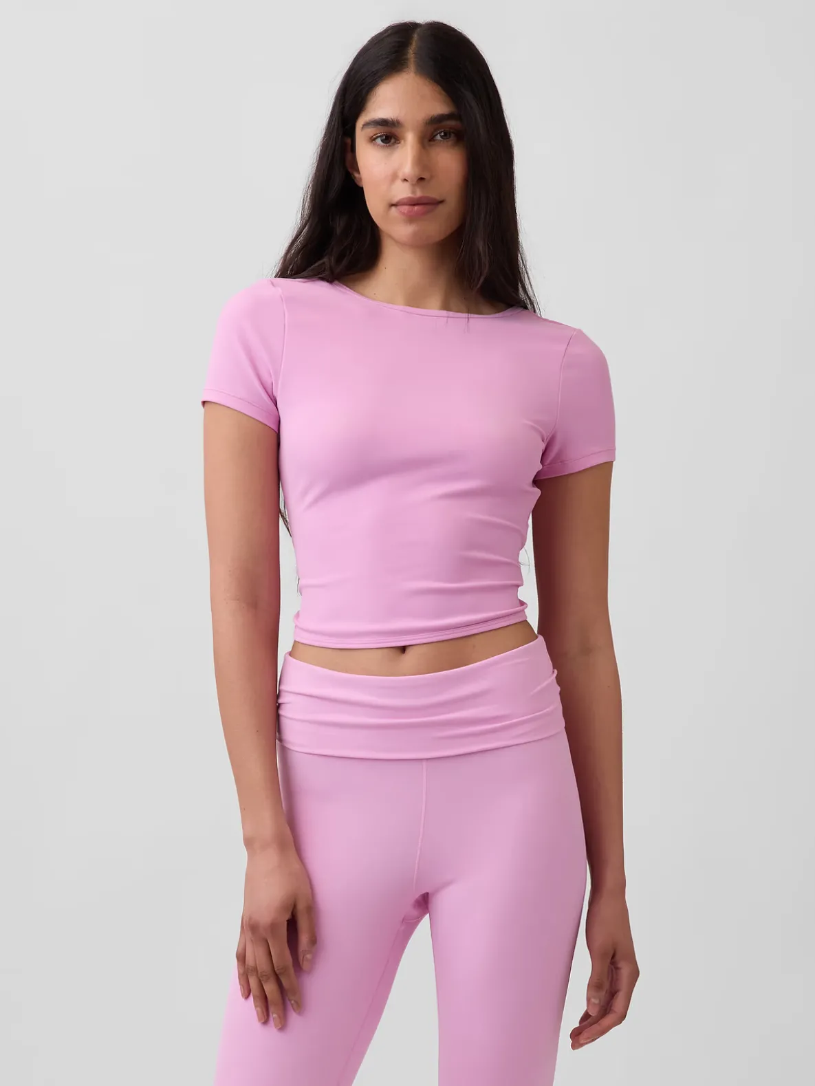 GapFit Smooth Reversible Wrap Crop Top