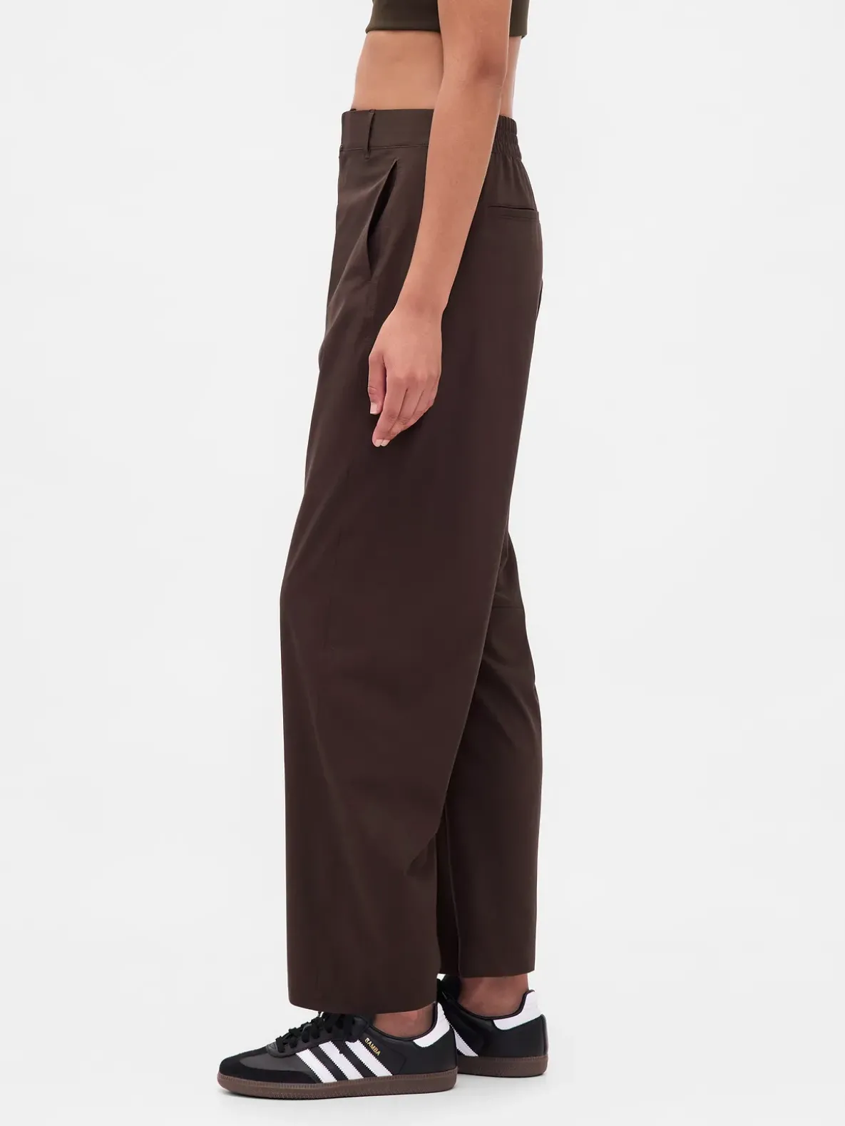 GapFit Tech High Rise Barrel Trousers