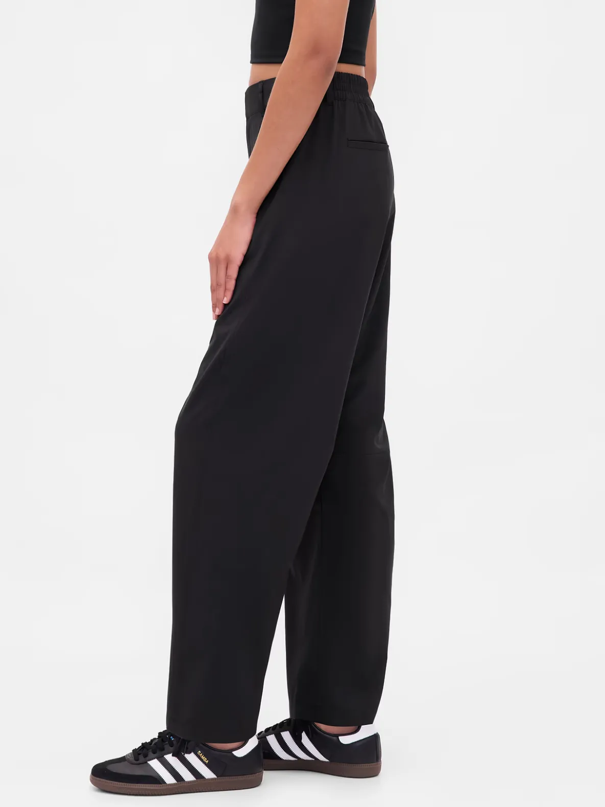 GapFit Tech High Rise Barrel Trousers