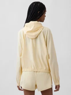 GapFit Tech Windbreaker