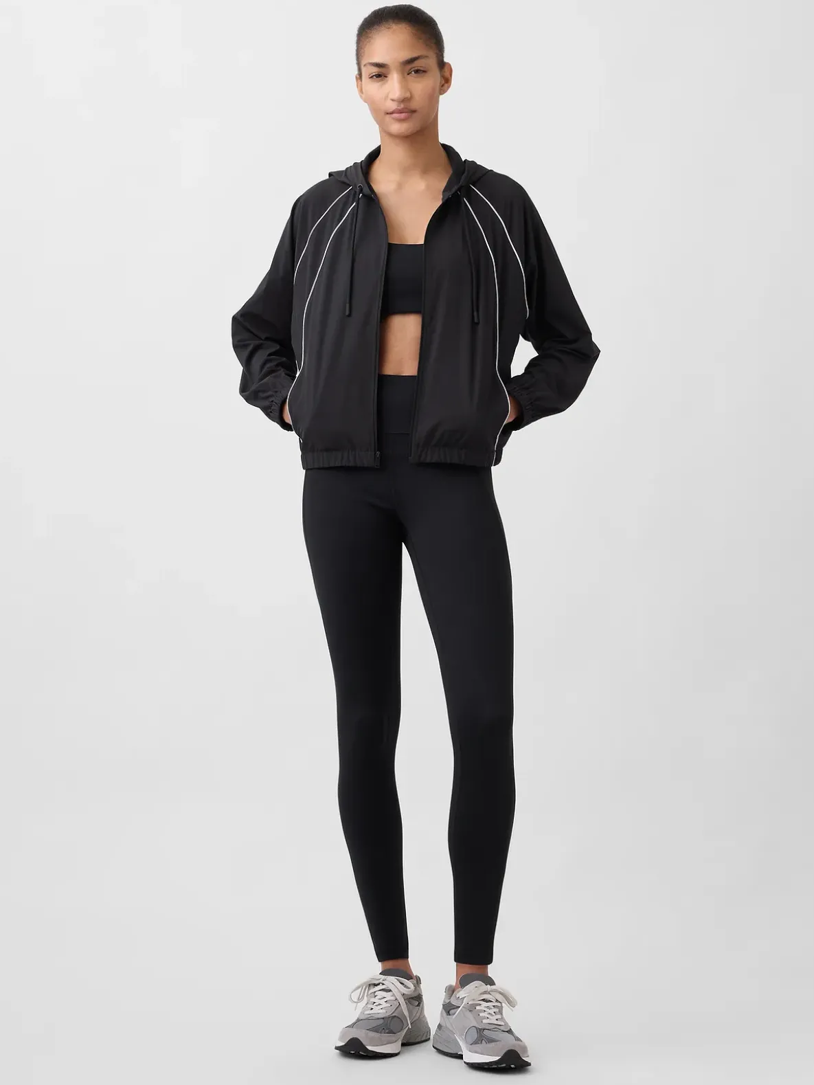 GapFit Tech Windbreaker
