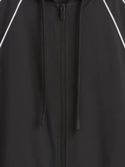 GapFit Tech Windbreaker