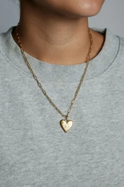 HART Small Ribbed Heart of Gold Necklace