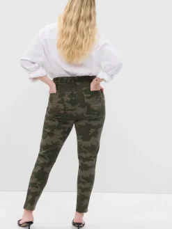 High Rise True Skinny Jeans