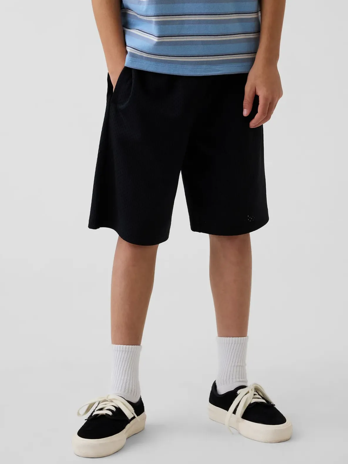 Kids 8" Mesh Active Shorts