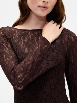 Lace Bell-Sleeve Maxi Dress