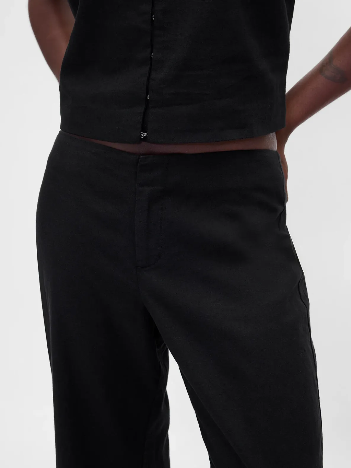Low Rise Linen-Blend Flare Pants