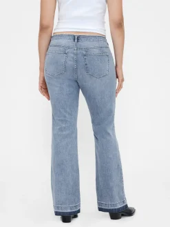 Low Rise Long & Lean Jeans