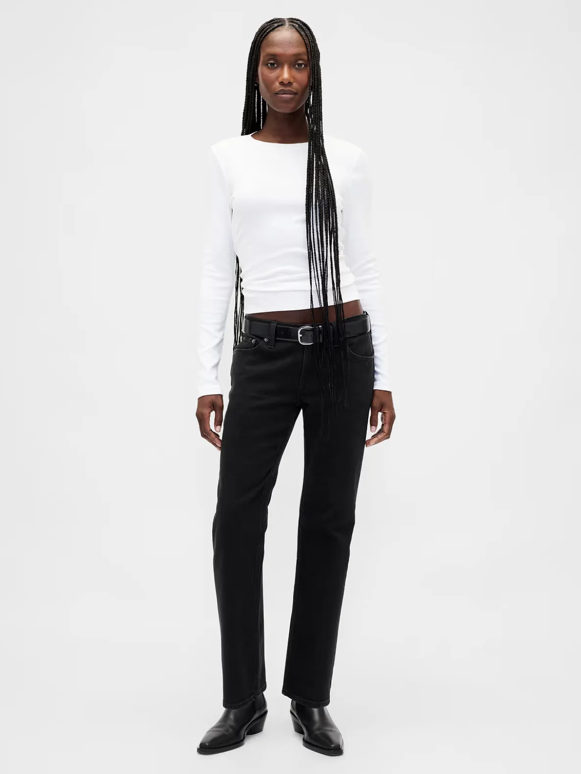 Low Rise '90s Slim Straight Jeans