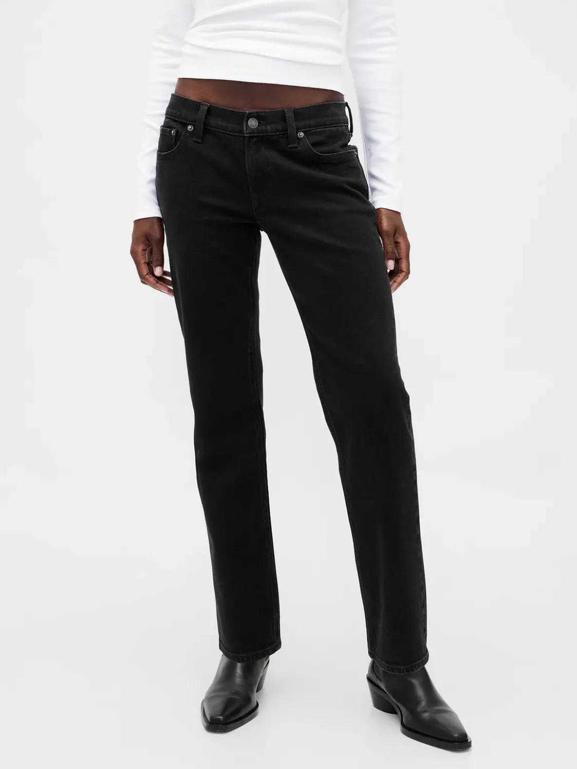 Low Rise '90s Slim Straight Jeans