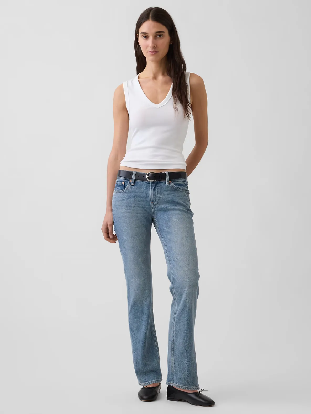 Low Rise '90s Slim Straight Jeans