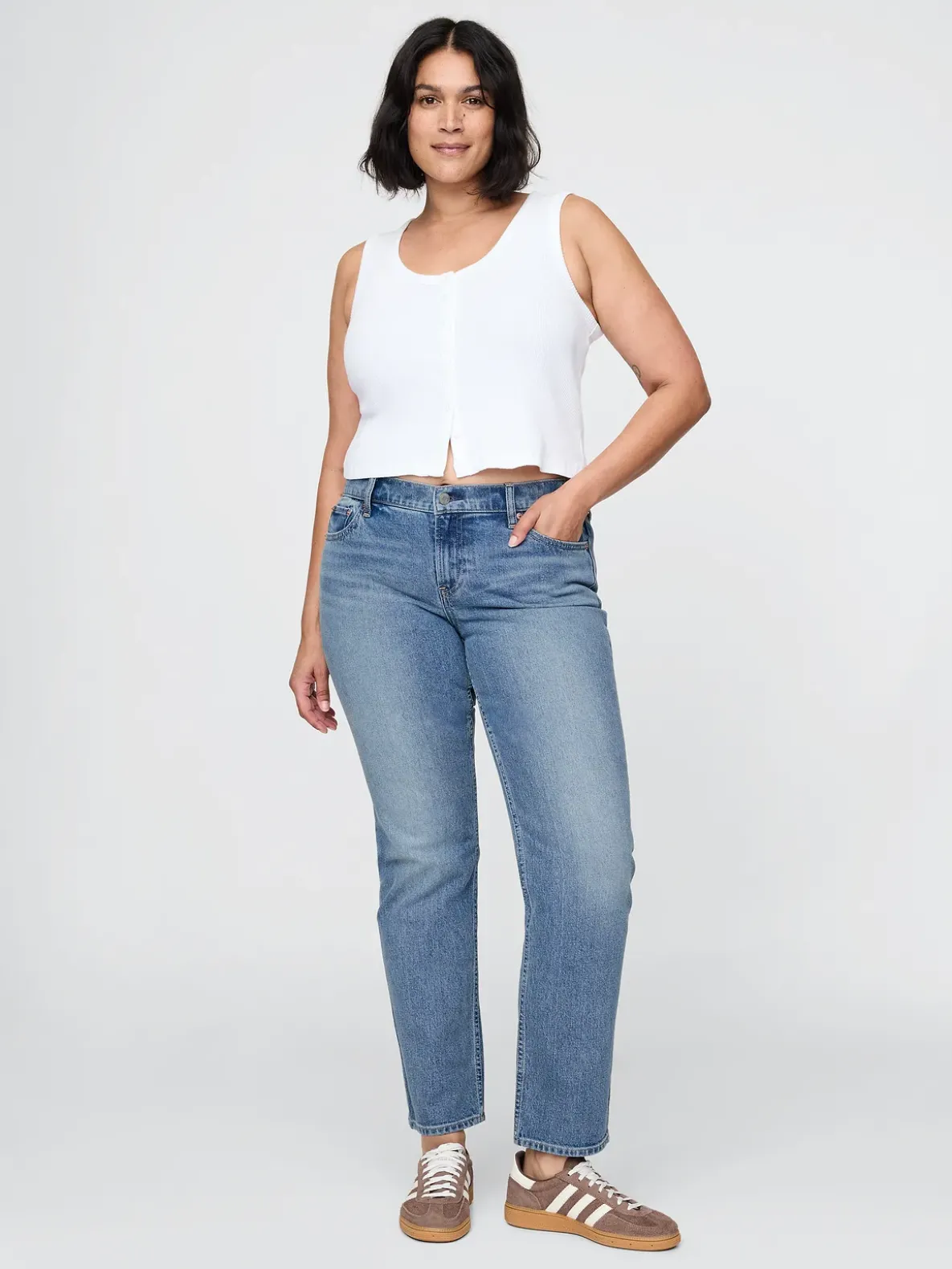 Low Rise '90s Slim Straight Jeans