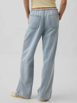 Low Rise UltraSoft Easy '90s Loose Jeans