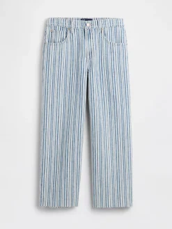 Low Slung Relaxed Crop Jeans